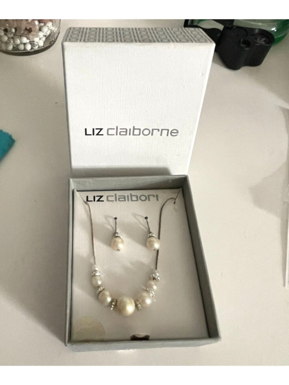 Liz Claiborne Faux Pearl Necklace & Earrings Jewelry Set In Gift Box